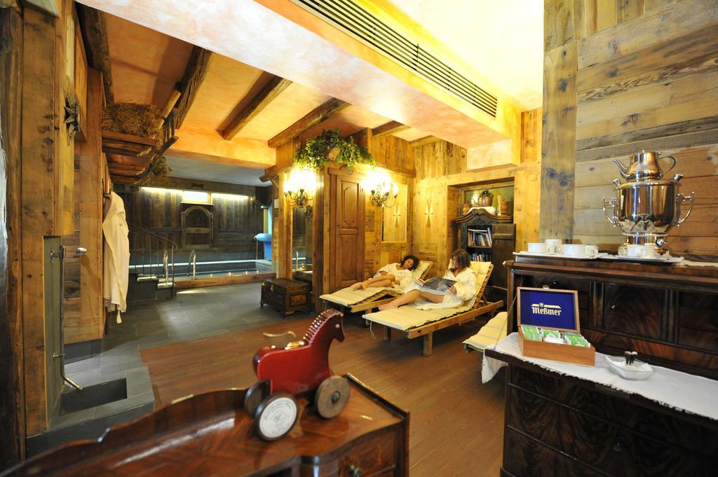 Hotel Excelsior Planet