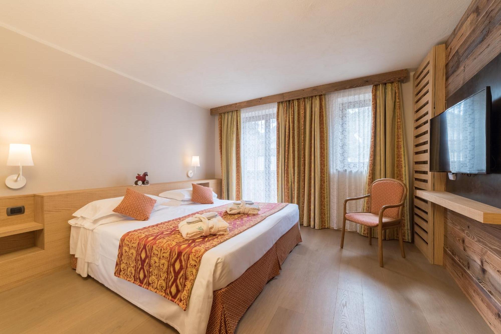 Excelsior Planet Hotel 4*